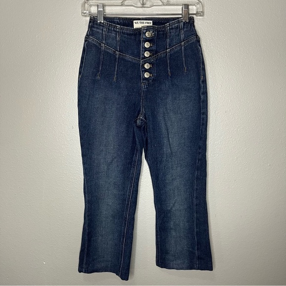 We The Free CRVY Jeans Women 24 Blue Altered Button Dart Midrise No Pockets Crop - Picture 1 of 11